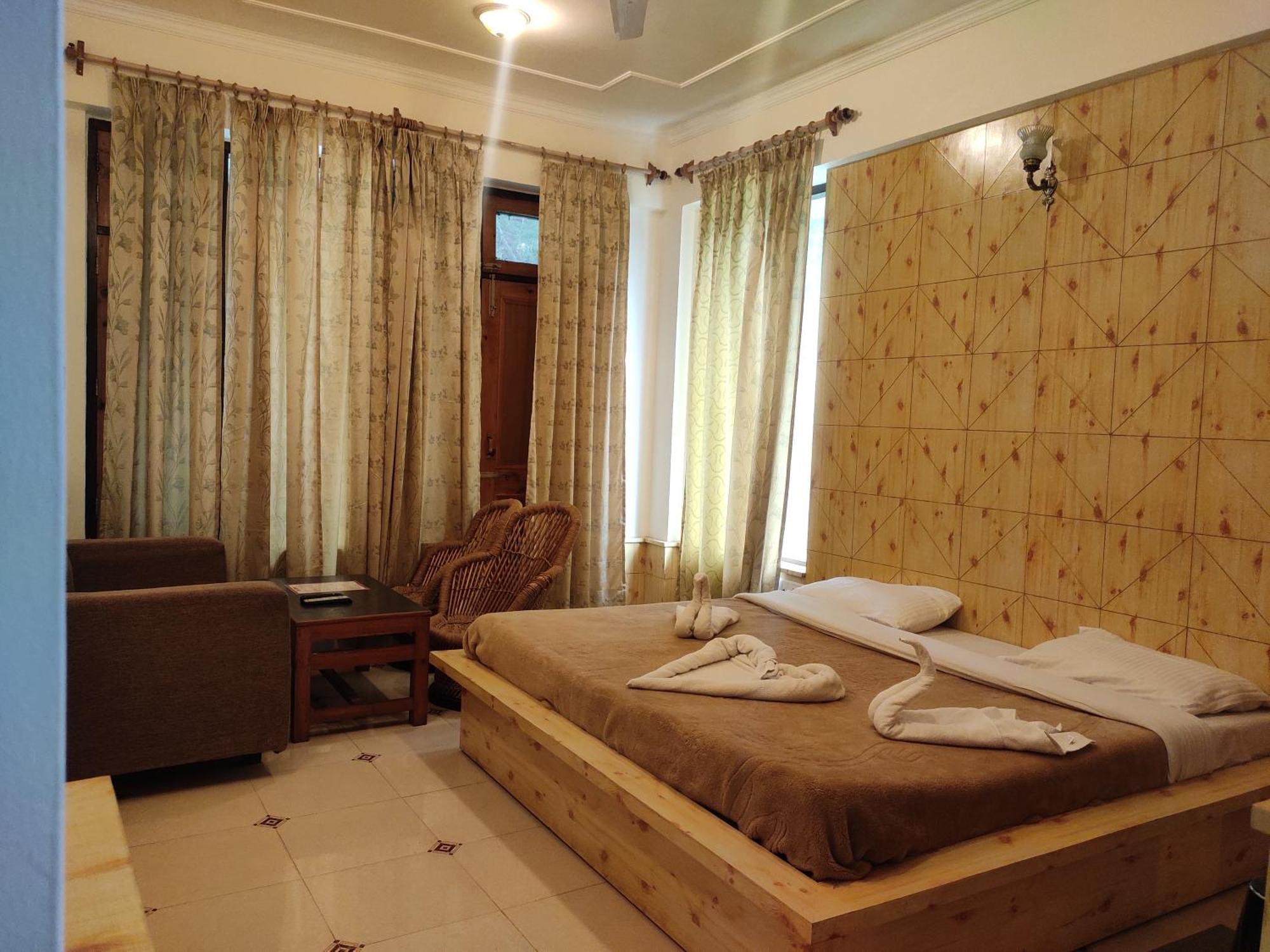 Greenwoods Inn Mcleodganj Мак-Леод-Гейндж Экстерьер фото